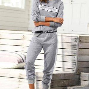 s.Oliver Chemise de nuit  gris chinéAbout You FR